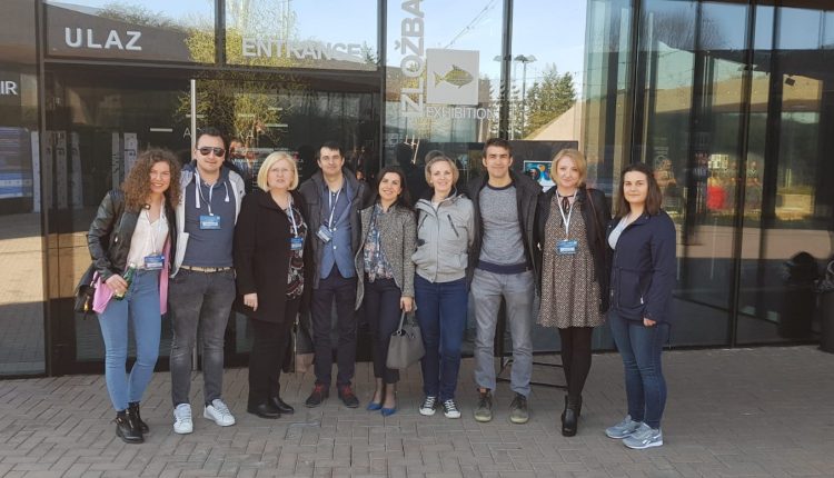 Slika djelatnika Zavoda sa ravnatejicom